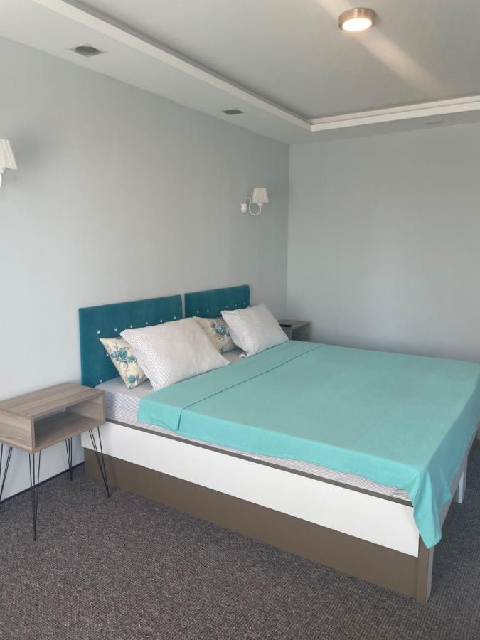 בורגאס White Rose Guest Rooms מראה חיצוני תמונה